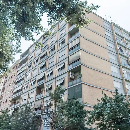 Marconi 94 - Apartment&private Gasthof